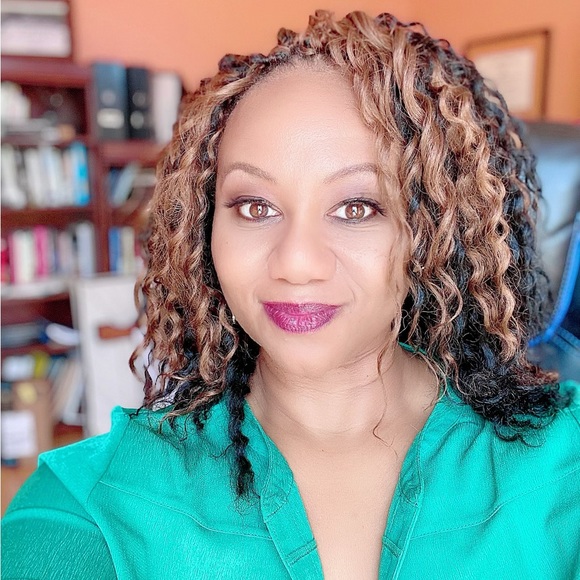 Meet your Posher, Natasha - Picture 1 of 1